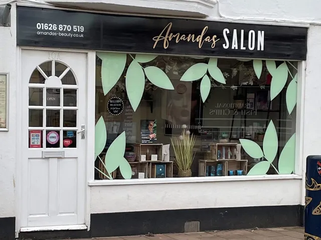 Amanda’s Hair & Beauty