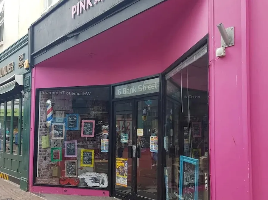Pink Says Hairdressers