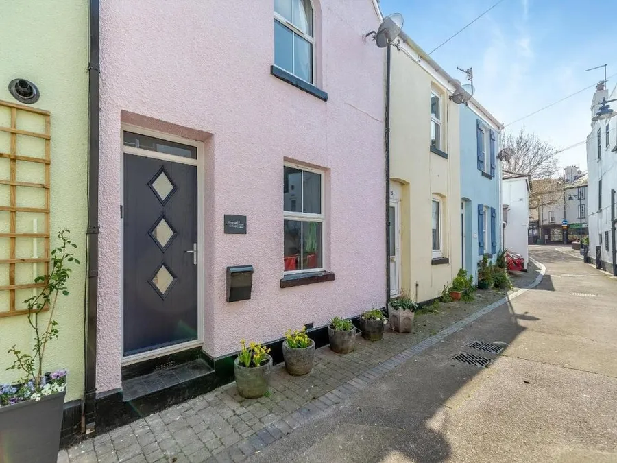 Primrose Cottage: Central Teignmouth Holiday Home
